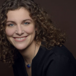 Eine lächelnde Frau